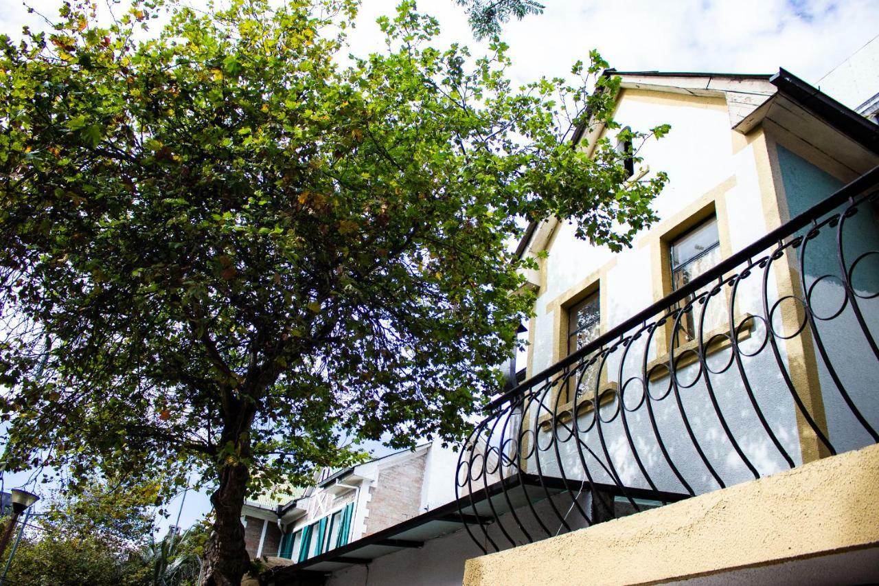 Hostal Loro Verde Quito Exterior foto